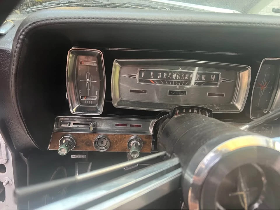 1962 Lincoln Continental 4th Gen - Image 9 of 10