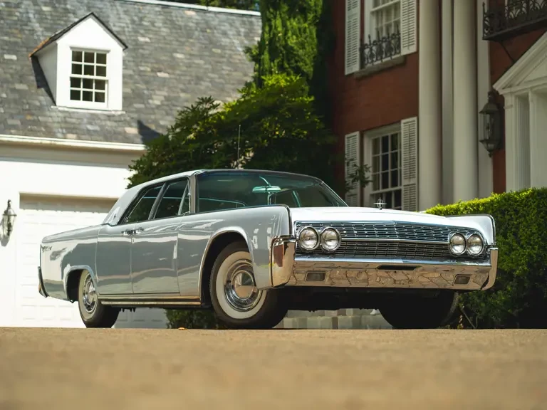 1962 Lincoln Continental 4th Gen - Image 2 of 31