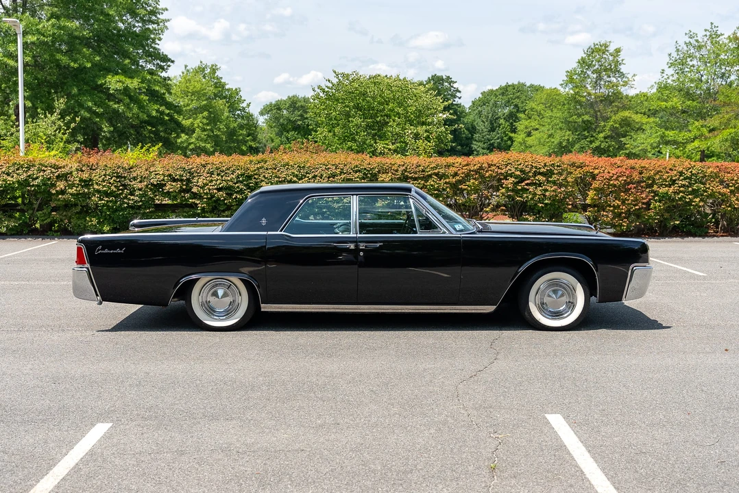 1962 Lincoln Continental 4th Gen - Image 17 of 31