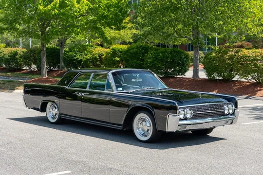 1962 Lincoln Continental Sedan