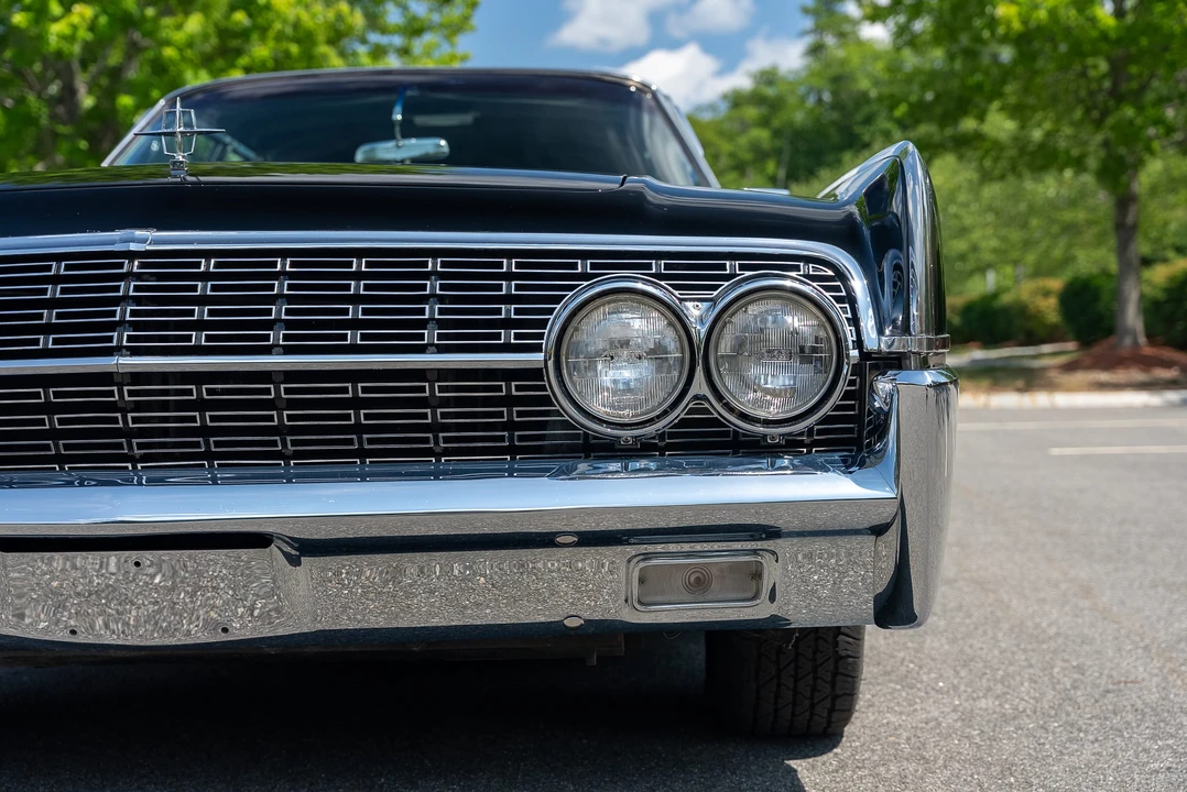1962 Lincoln Continental 4th Gen - Image 25 of 31