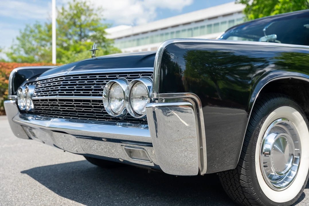 1962 Lincoln Continental 4th Gen - Image 27 of 31