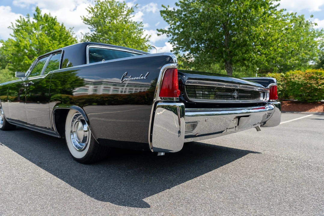 1962 Lincoln Continental 4th Gen - Image 29 of 31