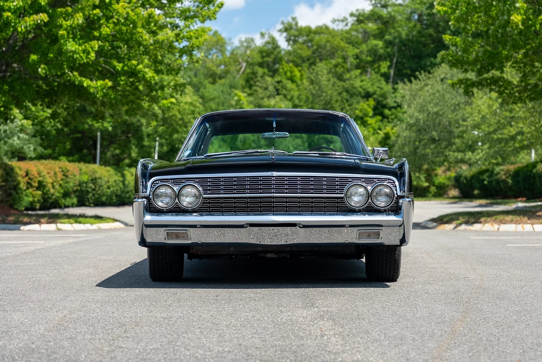 1962 Lincoln Continental 4th Gen - Image 4 of 31