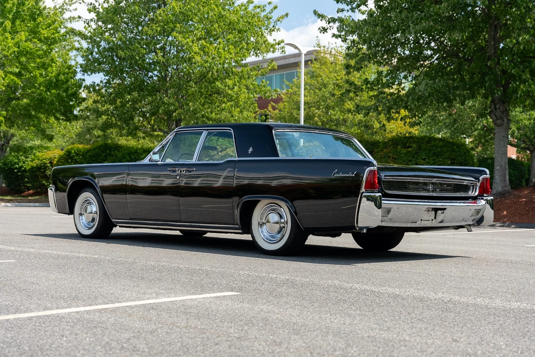 1962 Lincoln Continental 4th Gen - Image 10 of 31
