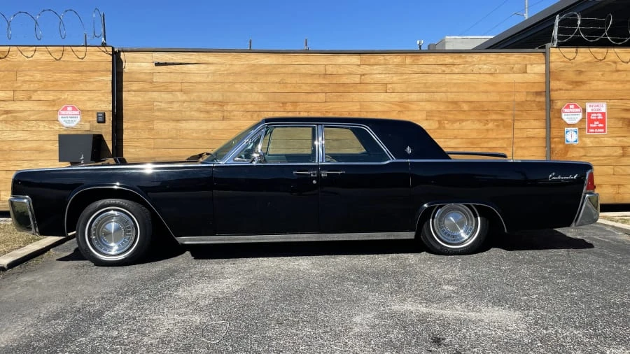1962 Lincoln Continental 4th Gen - Image 2 of 16