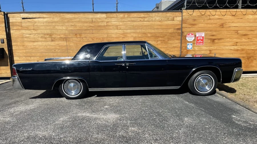 1962 Lincoln Continental 4th Gen - Image 5 of 16