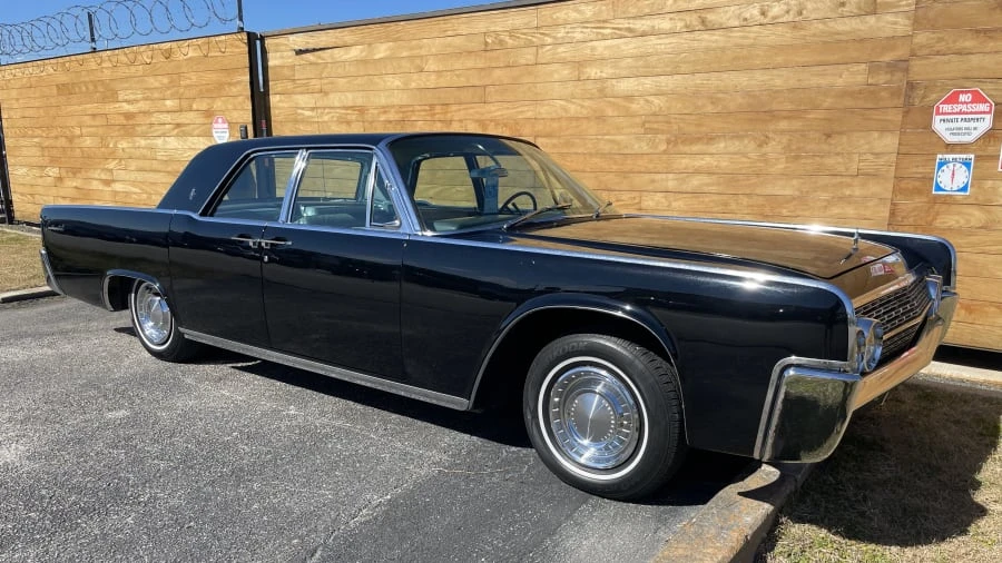 1962 Lincoln Continental 4th Gen - Image 4 of 16