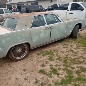 1962 Lincoln Continental Sedan 4D