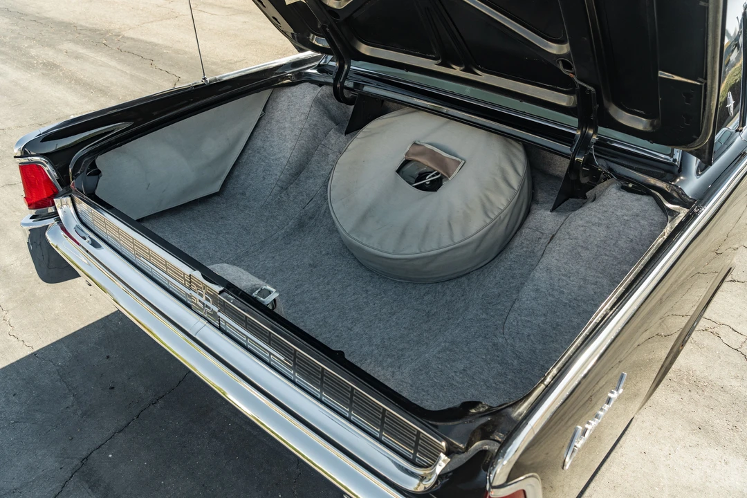 1962 Lincoln Continental 4th Gen - Image 2 of 31