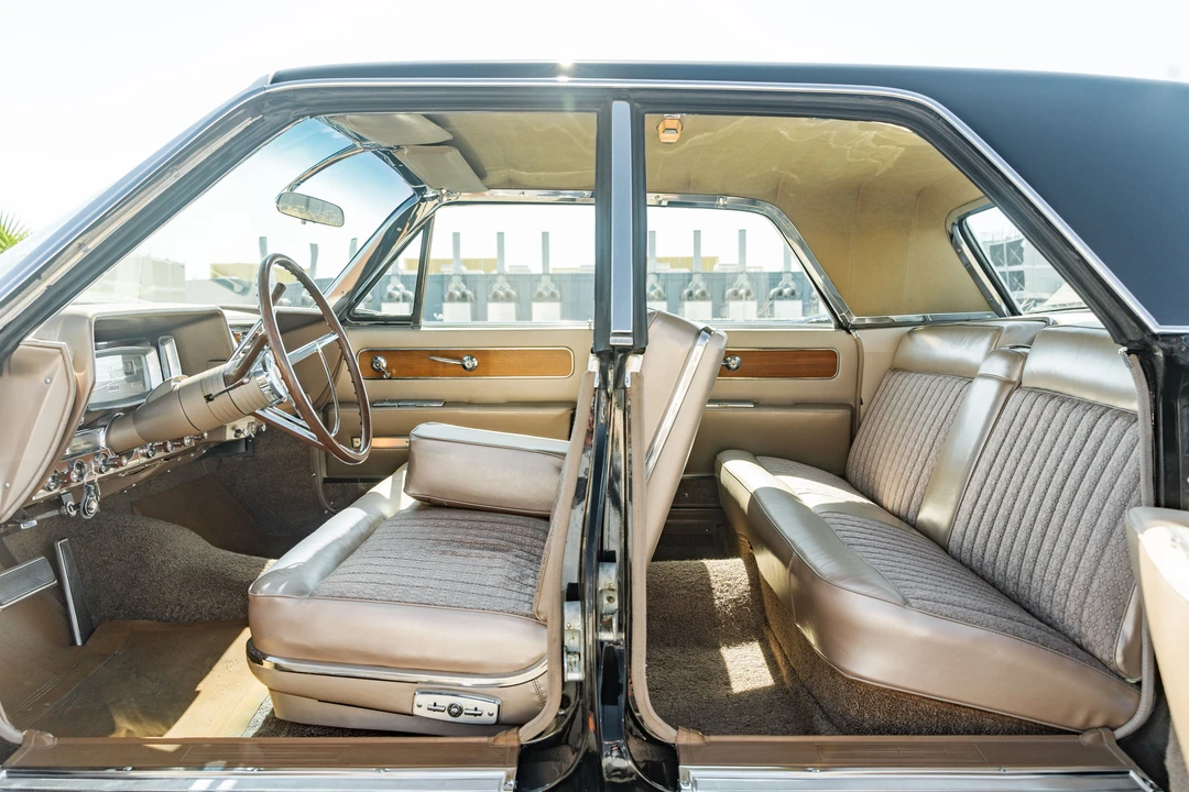 1962 Lincoln Continental 4th Gen - Image 24 of 31