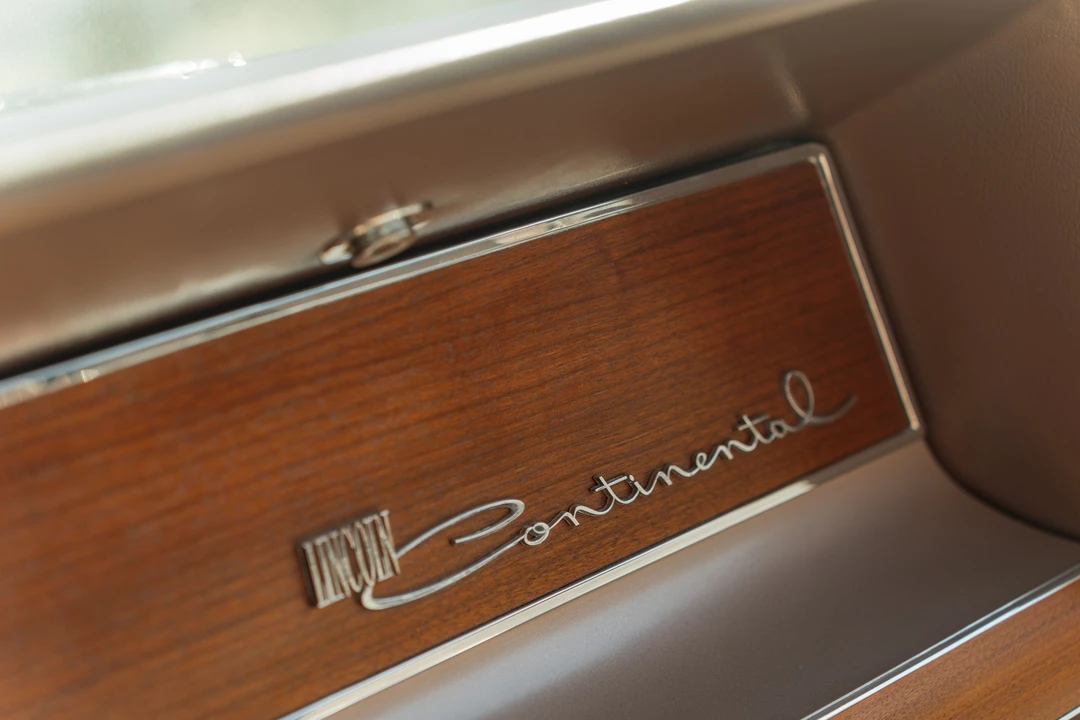 1962 Lincoln Continental 4th Gen - Image 17 of 31