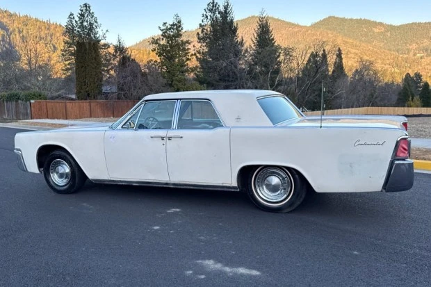 1962 Lincoln Continental 4th Gen - Image 3 of 8