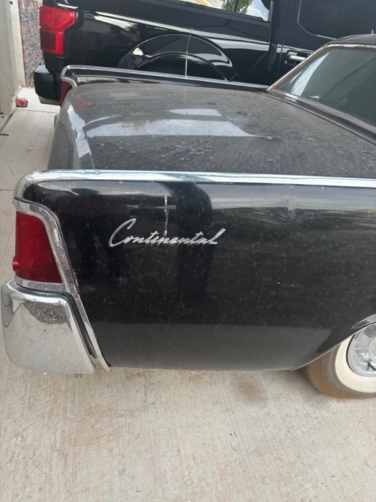 1962 Lincoln Continental 4th Gen - Image 10 of 31
