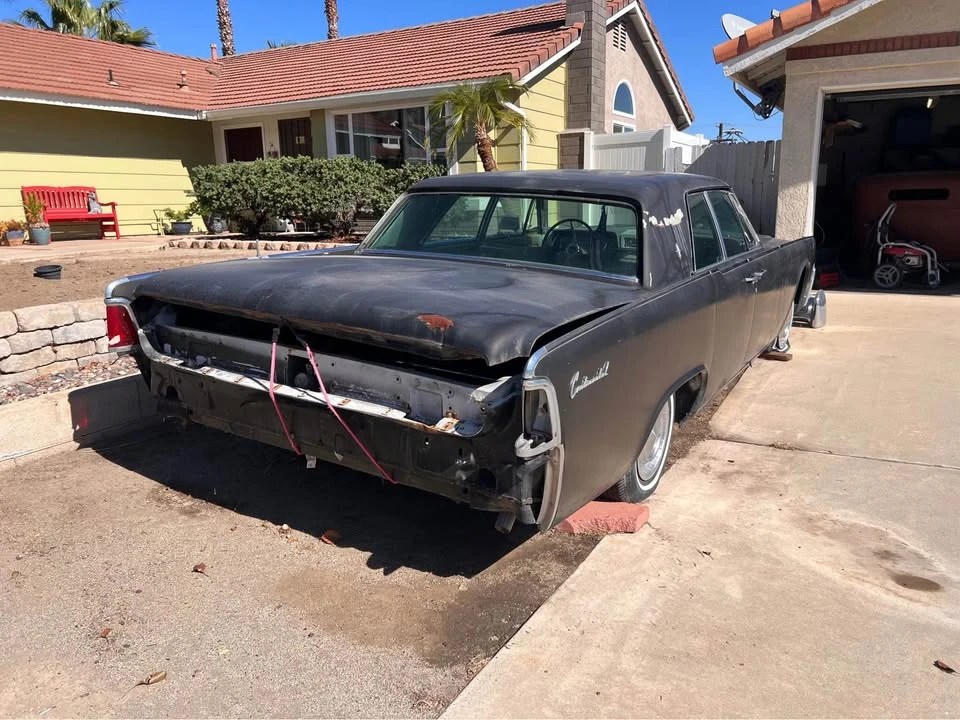 1962 Lincoln Continental 4th Gen - Image 2 of 10