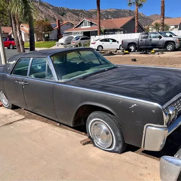 1962 Lincoln Continental 4-Door