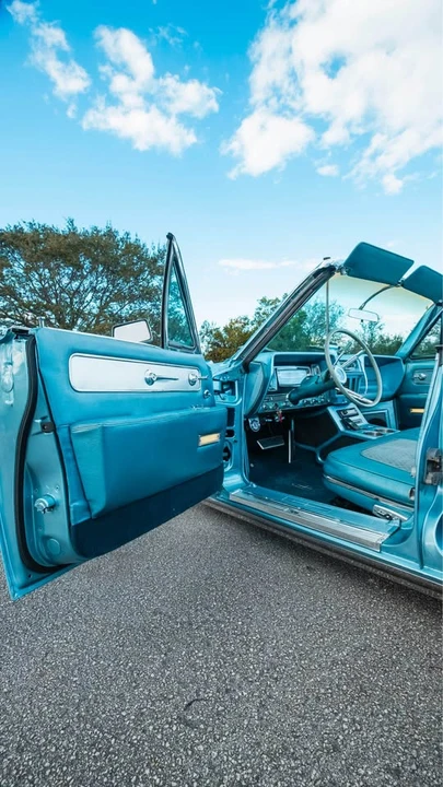 1962 Lincoln Continental 4th Gen - Image 16 of 17