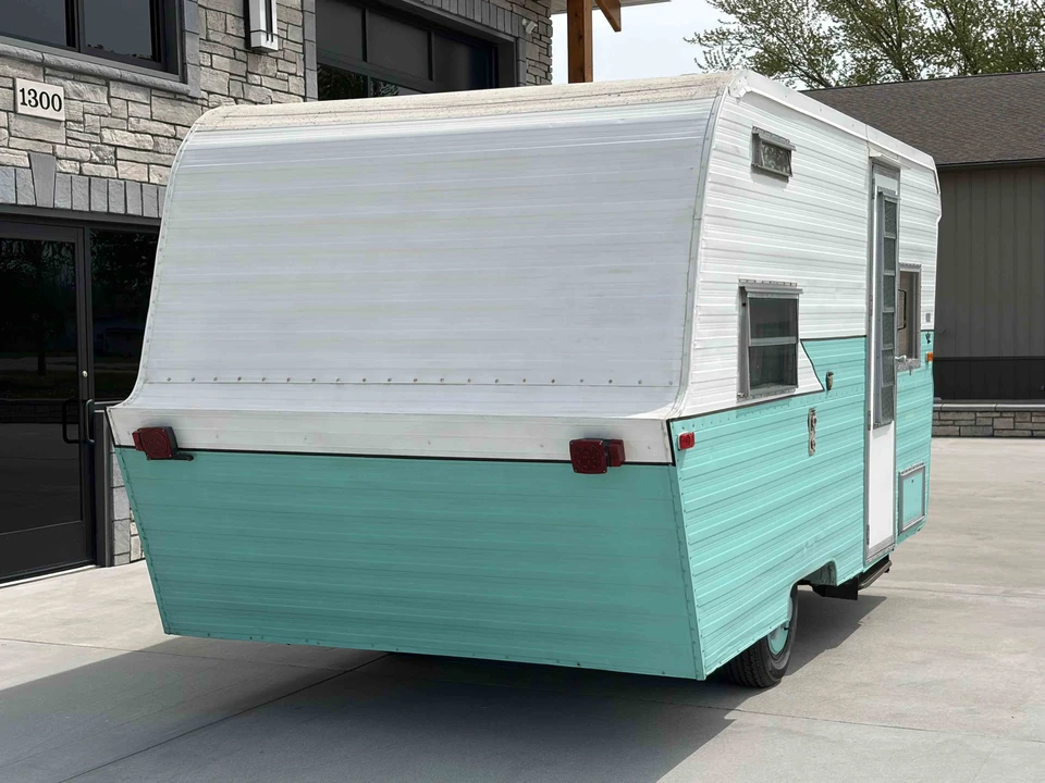 1962 Airstream - Image 5 of 31