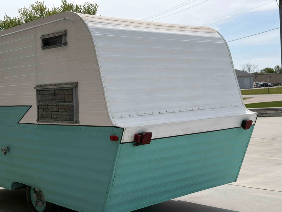 1962 Airstream - Image 23 of 31