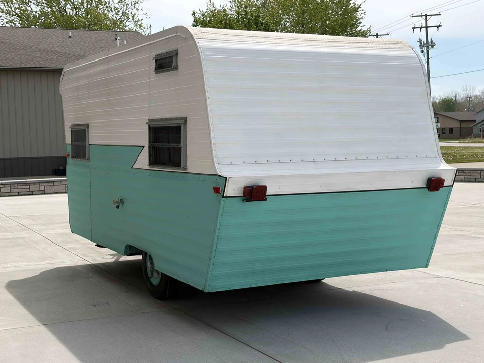 1962 Airstream - Image 7 of 31