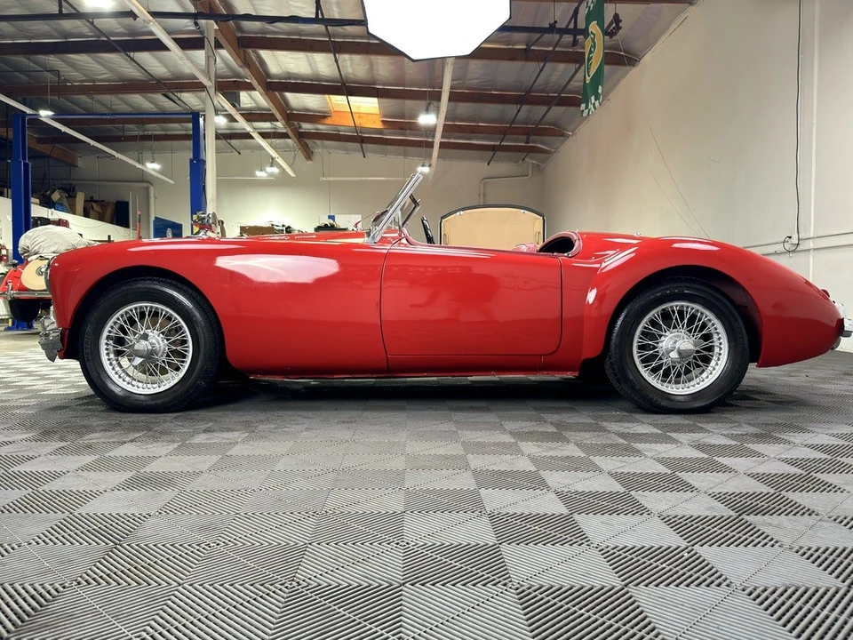 1962 MG MGA 1600 - Image 11 of 21