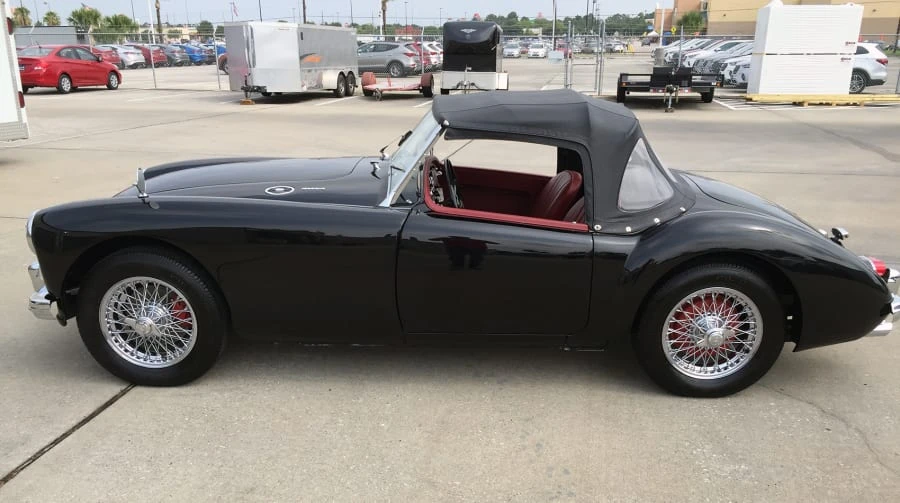 1962 MG MGA 1600 - Image 2 of 9