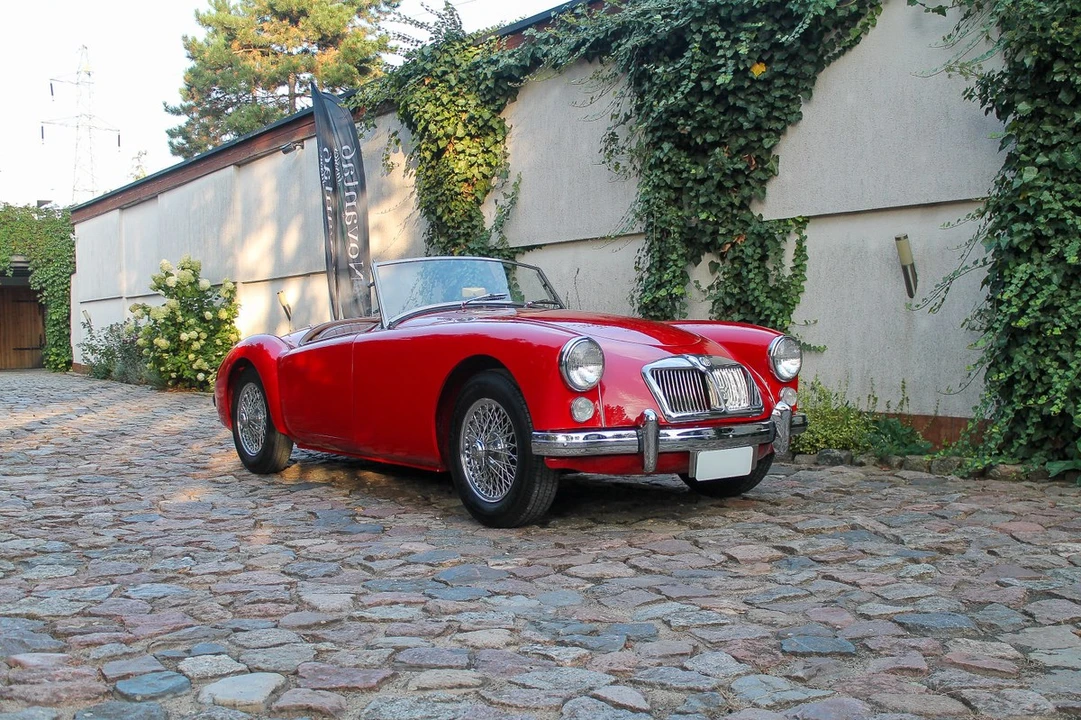 1962 MG MGA 1600 - Image 2 of 30
