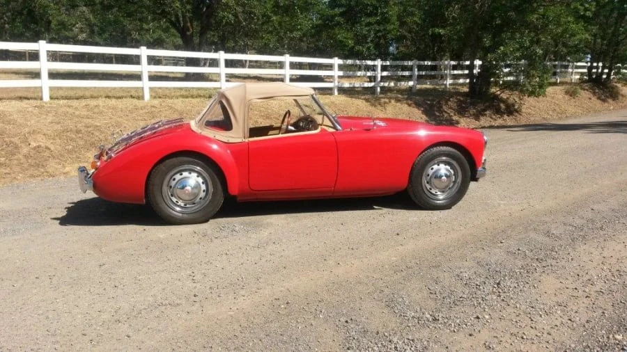 1962 MG MGA 1600 - Image 2 of 8