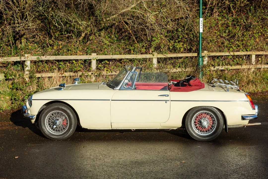 1962 MG MGB Roadster - Image 13 of 30