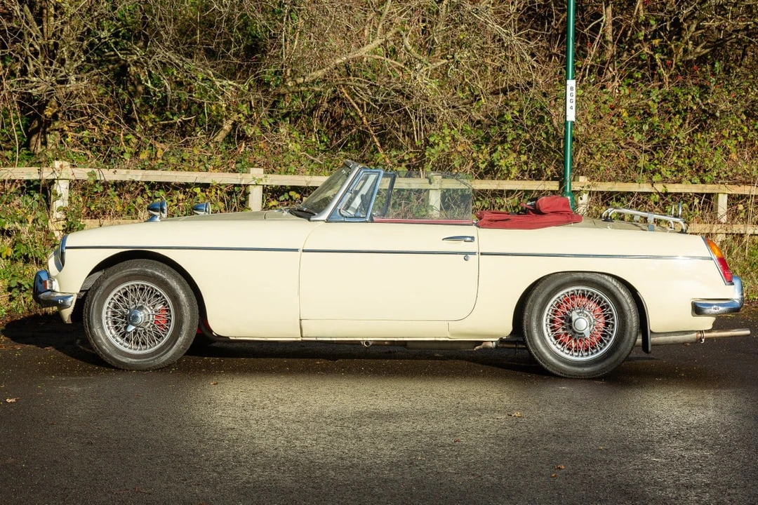 1962 MG MGB Roadster - Image 14 of 30
