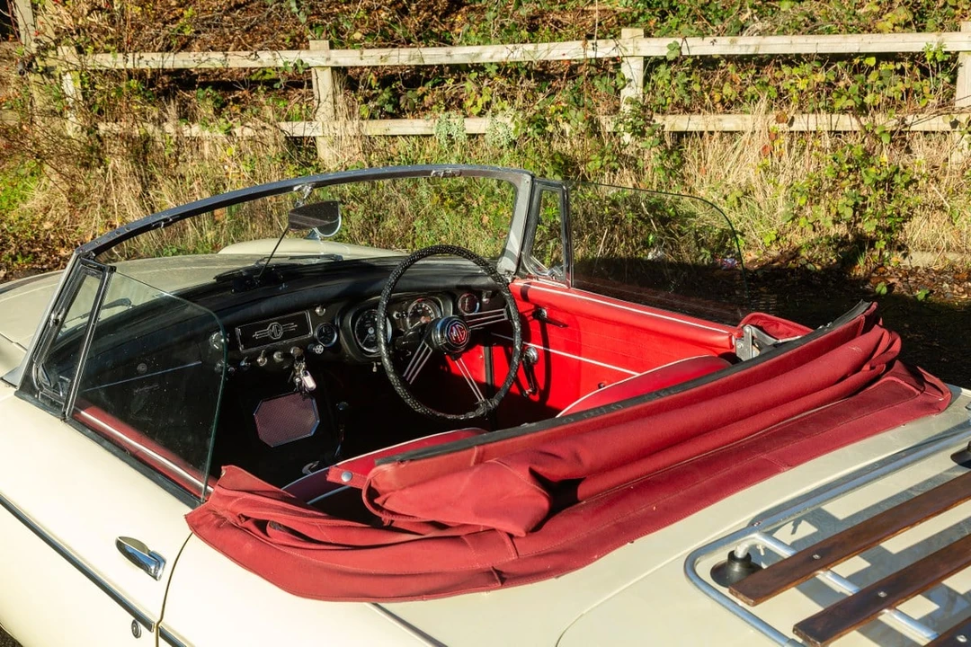 1962 MG MGB Roadster - Image 25 of 30