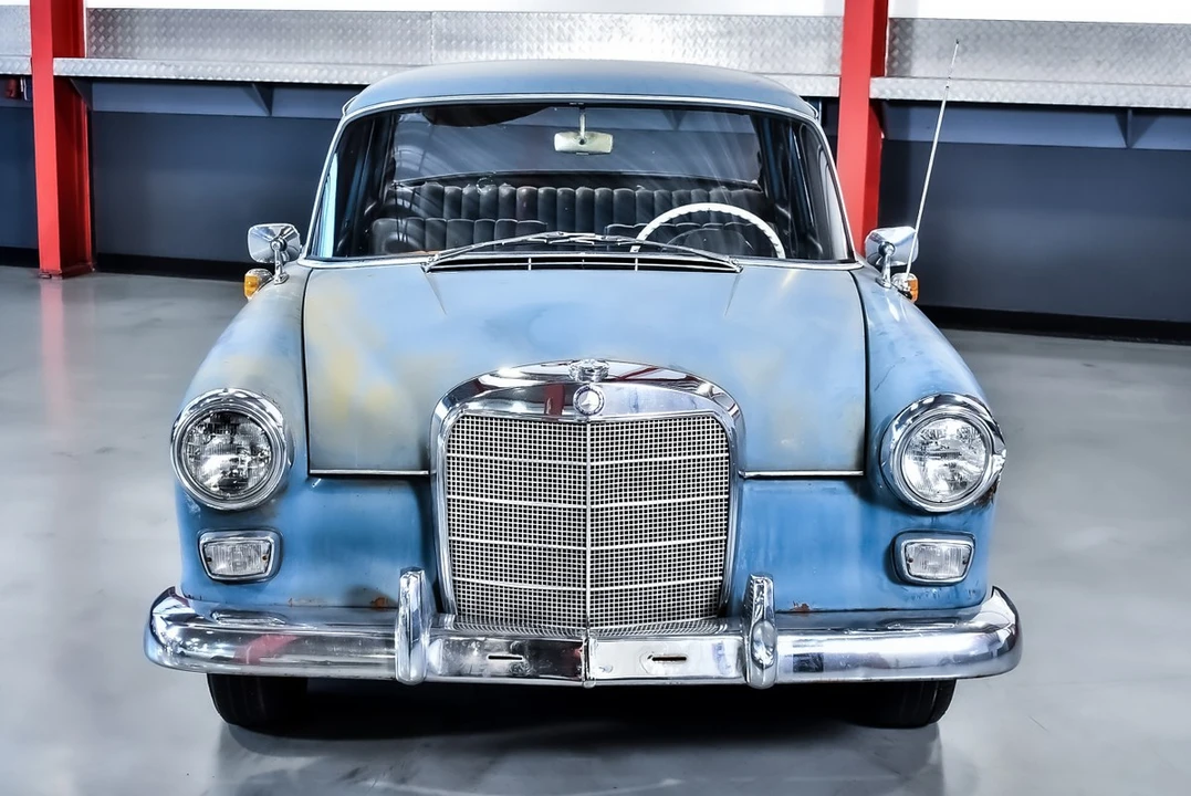 1962 Mercedes-Benz W110 - Image 2 of 30