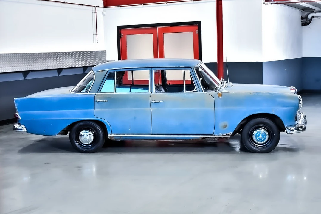 1962 Mercedes-Benz W110 - Image 9 of 30