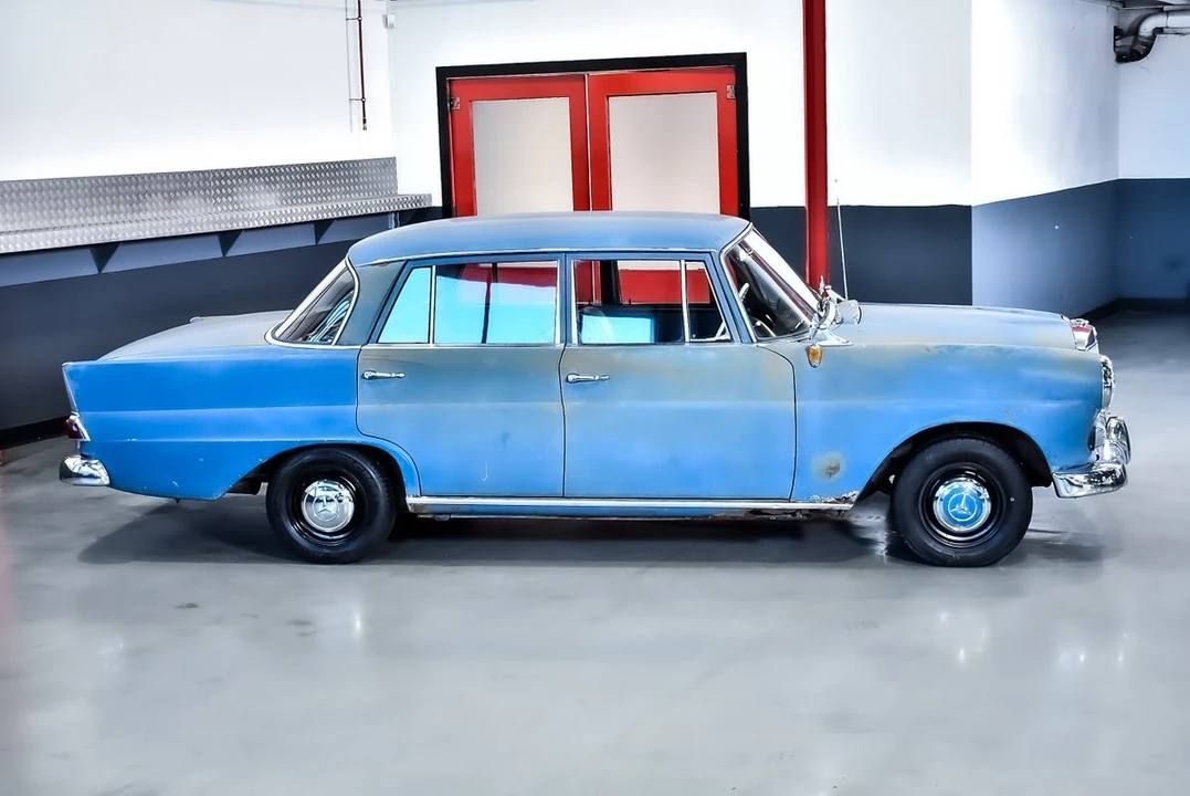 1962 Mercedes-Benz W110 - Image 8 of 30