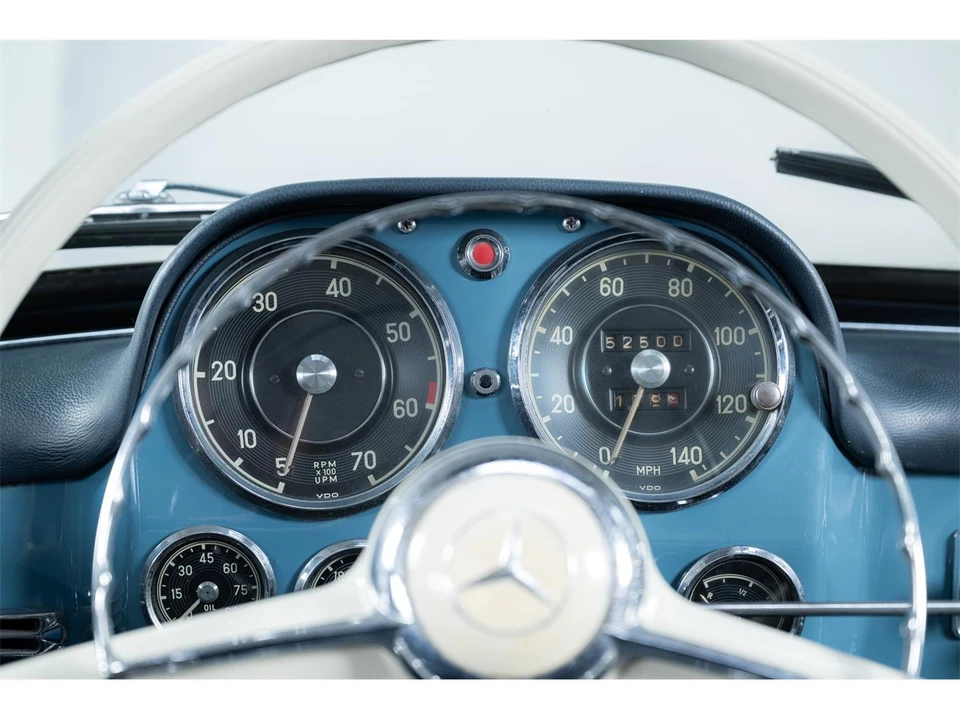 1962 Mercedes-Benz 190 SL - Image 10 of 31