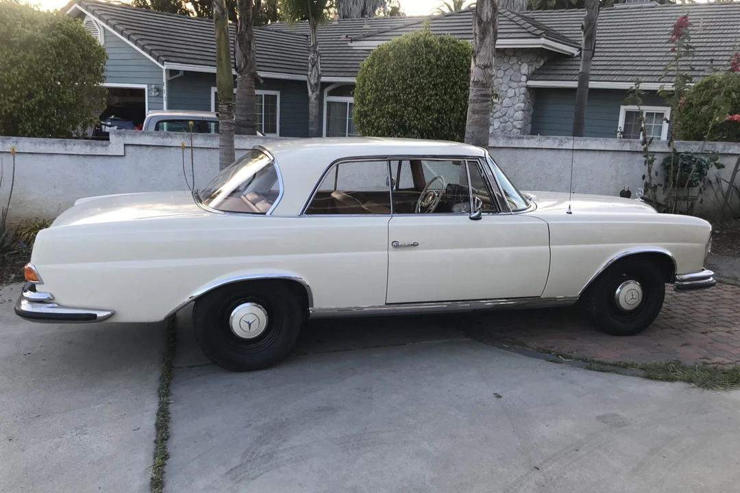 1962 Mercedes-Benz W111 Coupe - Image 11 of 31
