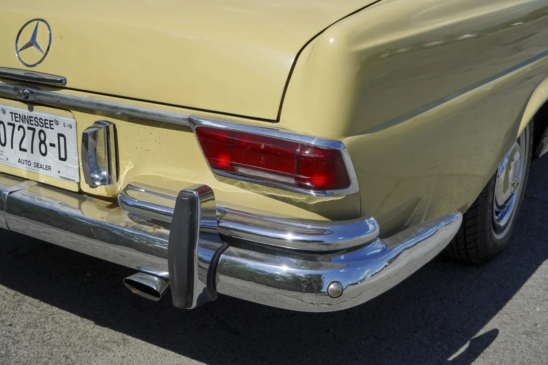 1962 Mercedes-Benz W111 Coupe - Image 19 of 31