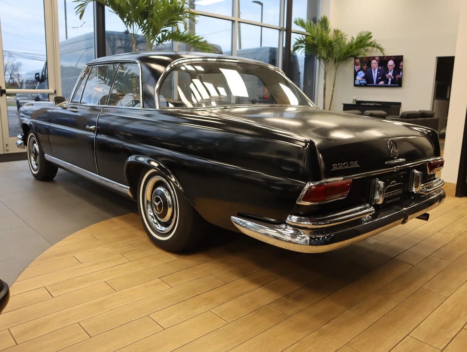 1962 Mercedes-Benz W111 Coupe - Image 12 of 31