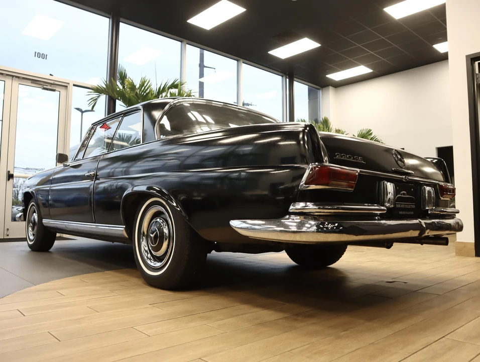 1962 Mercedes-Benz W111 Coupe - Image 13 of 31