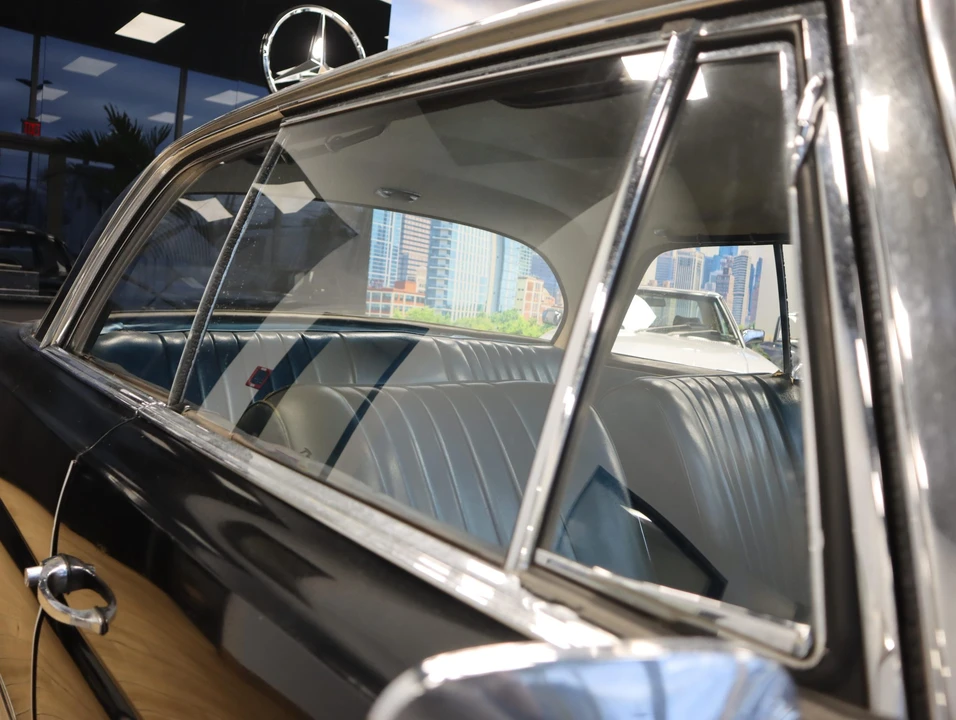 1962 Mercedes-Benz W111 Coupe - Image 30 of 31