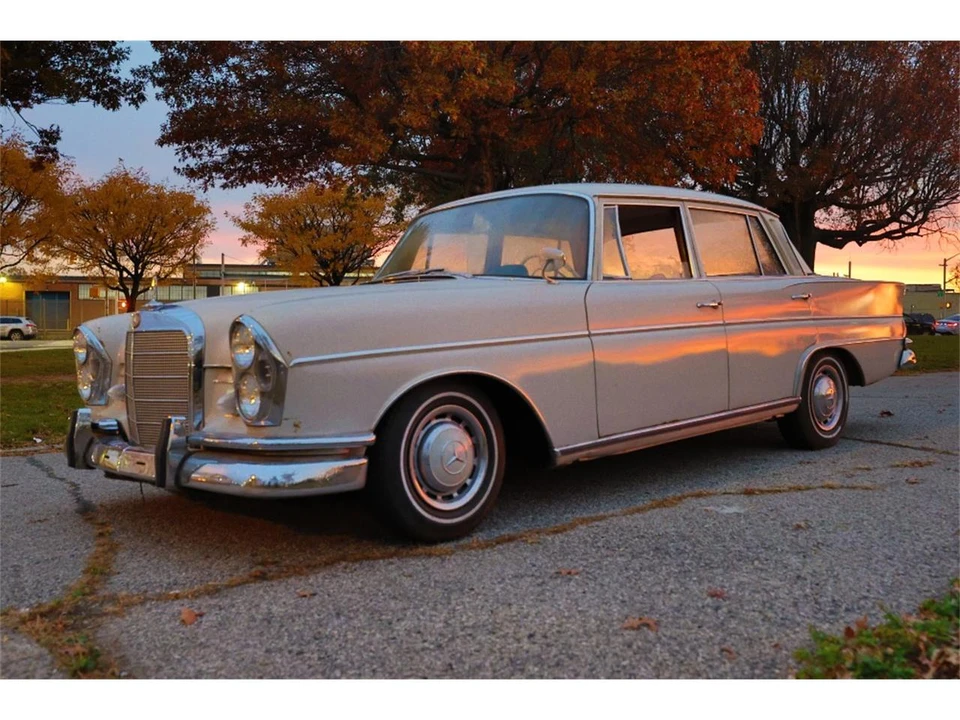 1962 Mercedes-Benz W112 - Image 2 of 8