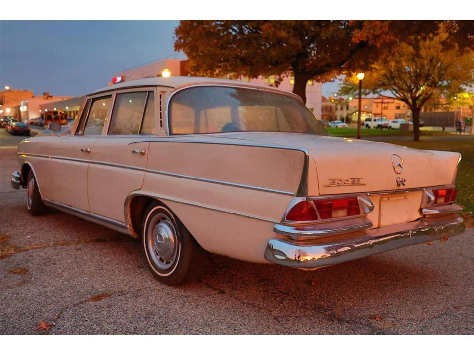 1962 Mercedes-Benz W112 - Image 6 of 8