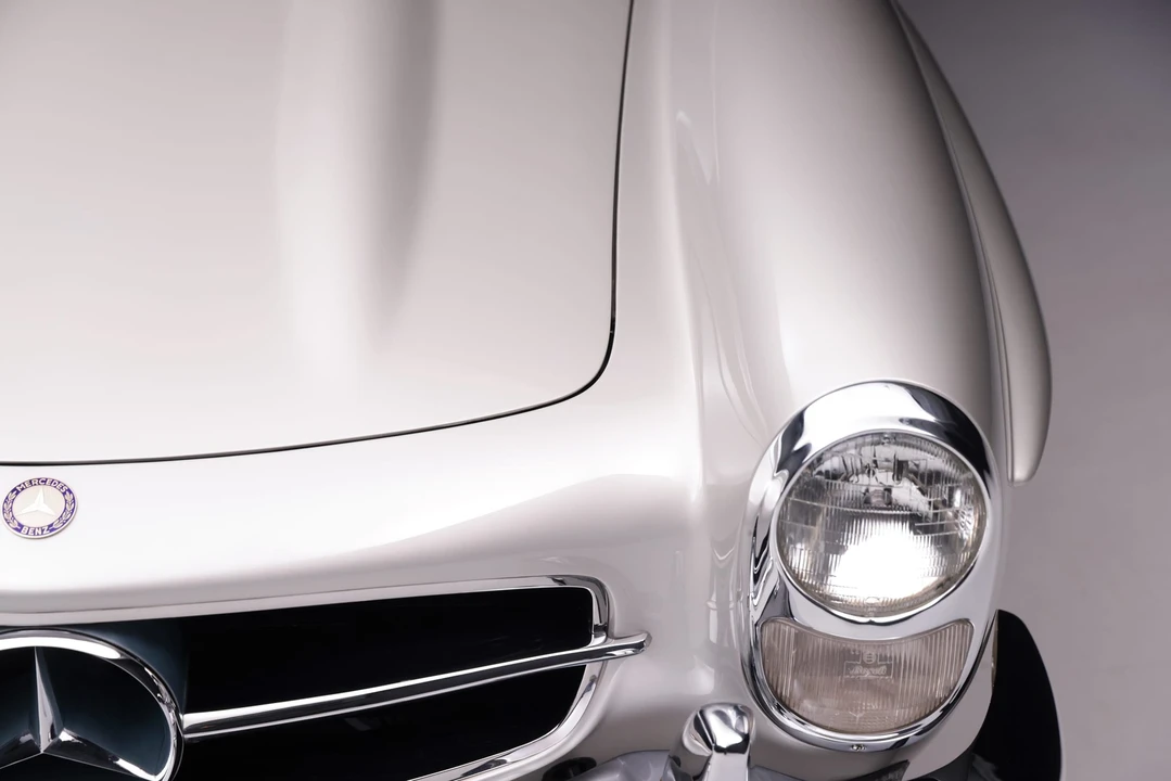 1962 Mercedes-Benz 300SL Roadster - Image 14 of 31