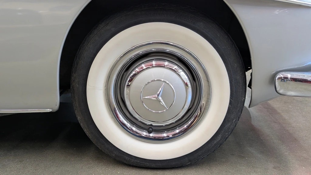 1962 Mercedes-Benz 190 SL - Image 27 of 31