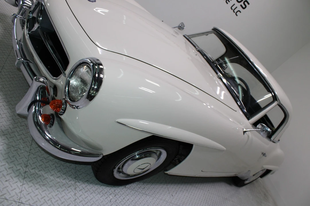 1962 Mercedes-Benz 300SL Roadster - Image 13 of 31