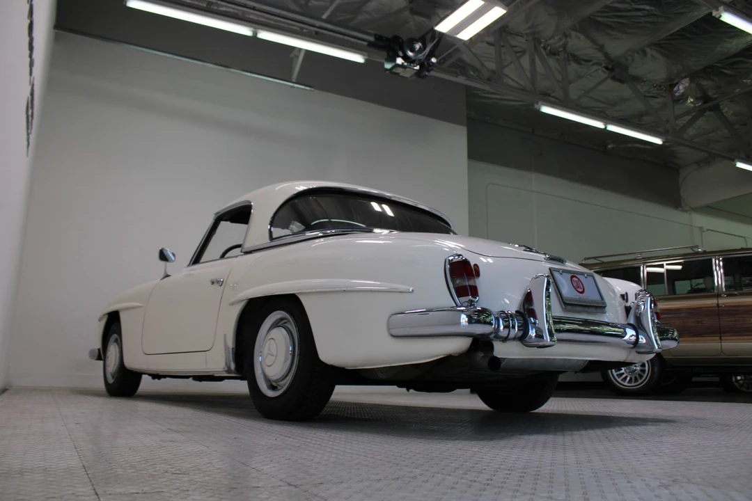 1962 Mercedes-Benz 300SL Roadster - Image 28 of 31