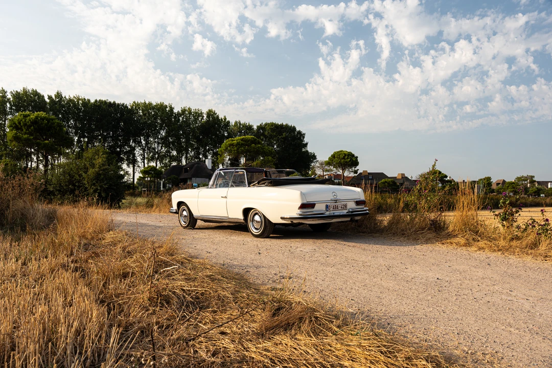1962 Mercedes-Benz W111 Cabriolet - Image 7 of 31