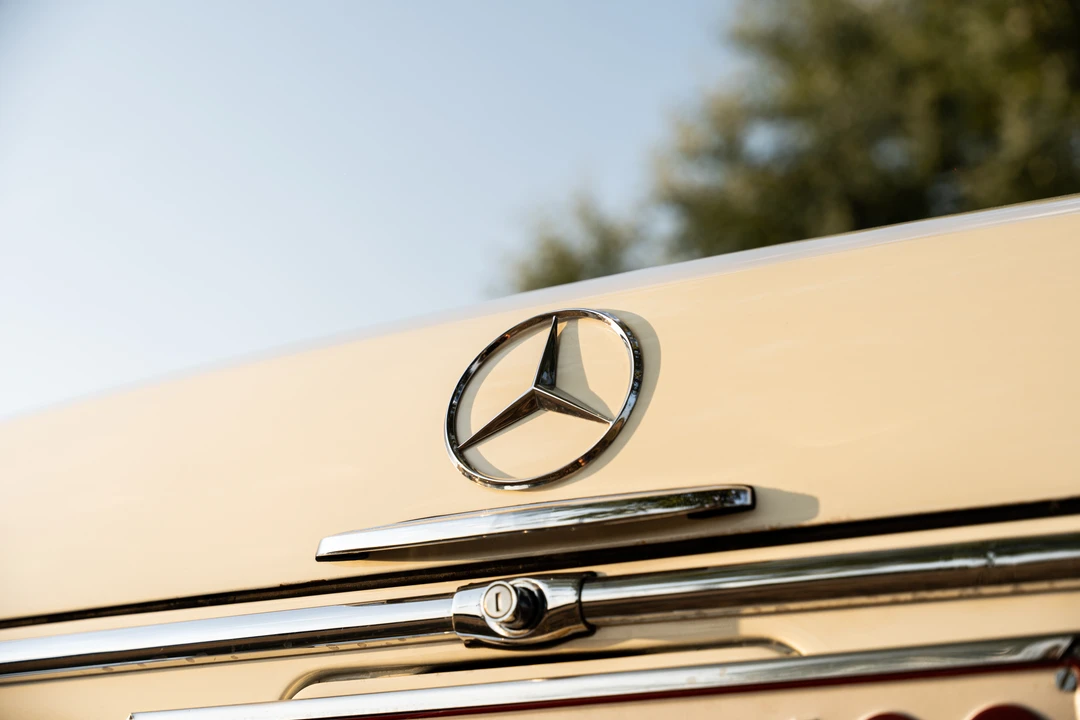 1962 Mercedes-Benz W111 Cabriolet - Image 17 of 31
