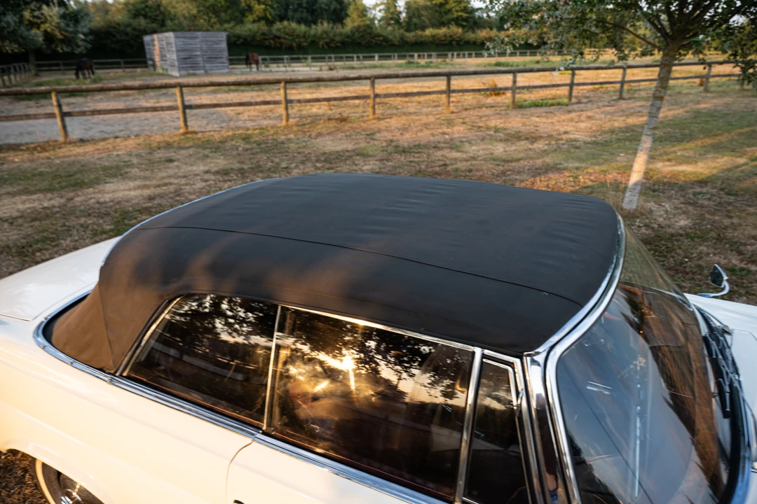 1962 Mercedes-Benz W111 Cabriolet - Image 28 of 31