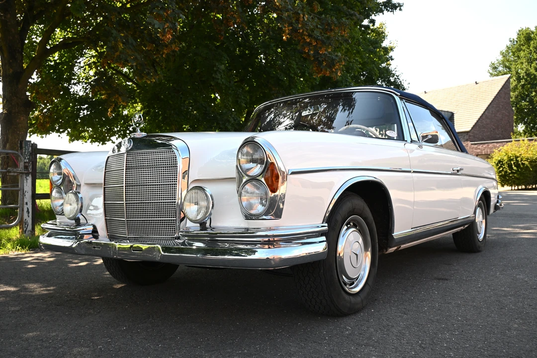 1962 Mercedes-Benz W112 - Image 3 of 31